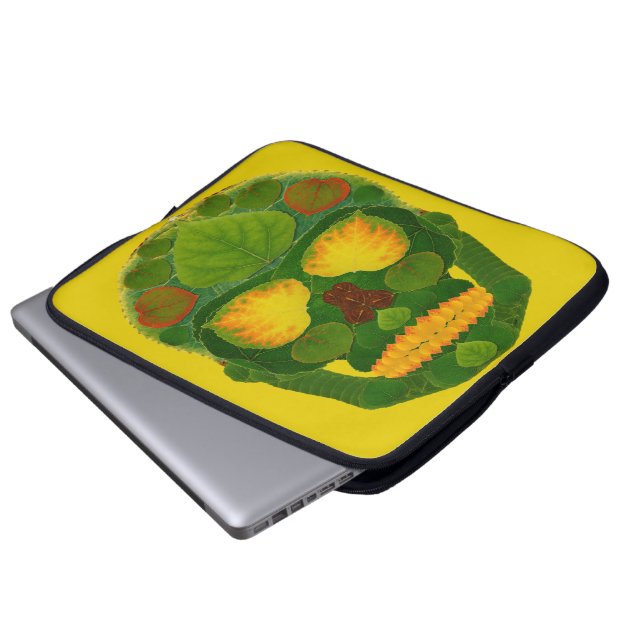 Schaal van spen 9 laptop sleeve (Voorkant onderkant)