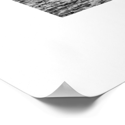 Schaats dat op het strand surft, zwart-wit poster (Hoek)