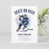 Schaats op Over Ice Hockey Verjaardagsuitnodiging Kaart (Staand voorkant)