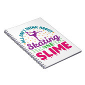 Schaatsen en slijm Schattige kunstschaatser Notitieboek (Rechterzijde)