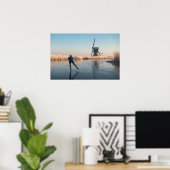Schaatsen langs windmolen en riet poster (Thuiskantoor)