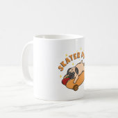 Schaatsende Pug Koffiemok (Voorkant links)