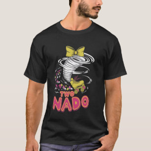 Schaatsende Tornado Met Grote Boog Kunst T-shirt