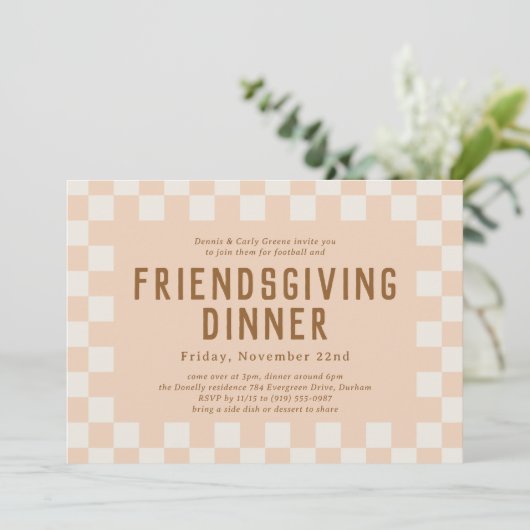 Schaatser Checkerboard Friendsgiving Diner Kaart (Staand voorkant)