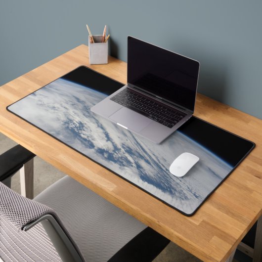 Schaduw van de maan gegoten op de noordelijke Stil Bureaumat (Kantoor 2)