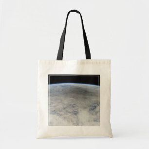 Schaduw van de maan gegoten op de noordelijke Stil Tote Bag