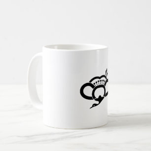 Schaduw van een kraanvogelvormige pruimenbloesem koffiemok