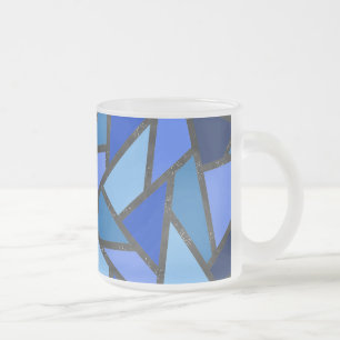 Schaduwen van blauw gekleurd glas matglas koffiemok
