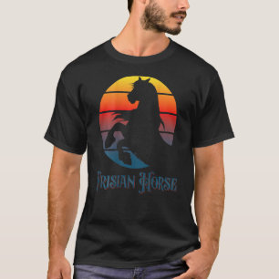 Schaduwen van het Friesische paard voor de zonsond T-shirt
