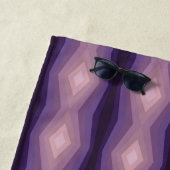 Schaduwen van Paarse geometrische Abstracte kunst Strandlaken (In situ)