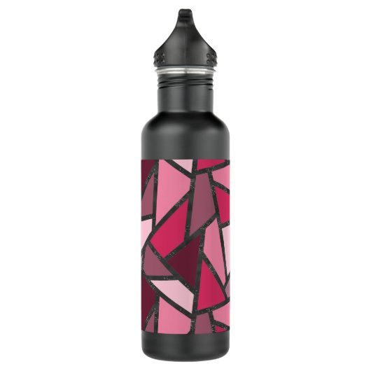 Schaduwen van roze gekleurd glas waterfles  (Rechts)