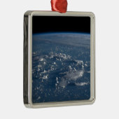 Schaduwen van wolken over het Filipijnse Zee Metalen Ornament (Rechts)