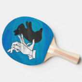 Schaduwkonijn op blauw tafeltennisbatje (Zijkant)