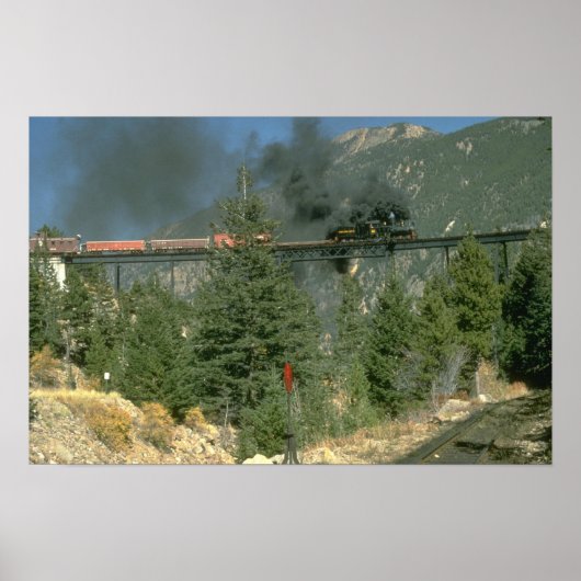 Schaduwlocomotief nr. 14 kruist het loopvlak bij G Poster (Voorkant)