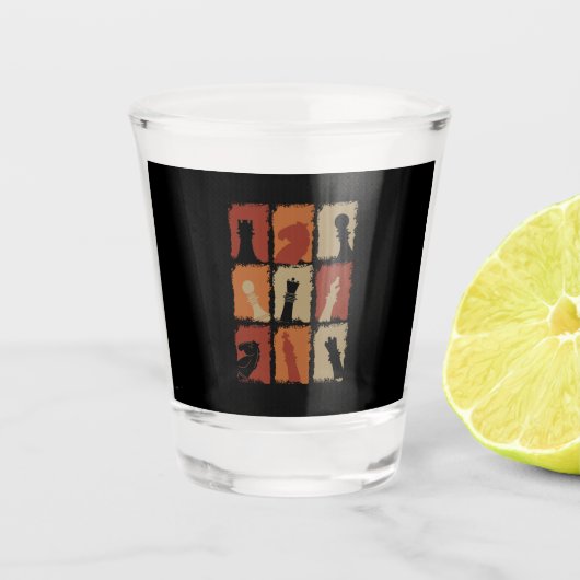 Schaken - Schaakstukken Retro Shot Glas (Voorkant)