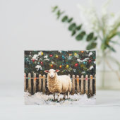 Schapen in een sneeuwscène tijdens de feestdagen briefkaart (Staand voorkant)