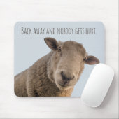 Schapen met een grappige waarschuwing achteruit va muismat (Met muis)