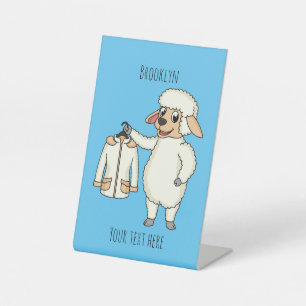Schapen met een jasje cartoon reclamebord met voetstuk