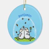 Schapenvrienden en vlinders cartoon keramisch ornament (Links)