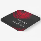  scharlaken rode roos bloemblaadje bruiloft papieren bordje (Gebogen)