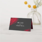  scharlaken rode roos bloemblaadje bruiloft plaatskaartje (Achterkant)