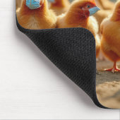 scharrelkippen met mondkapjes muismat (Hoek)