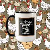 schatje koffiezetster voegt monogram toe mok