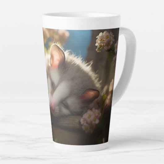 Schattig baby possum slapen in de tuin latte mok (Rechterhoek)