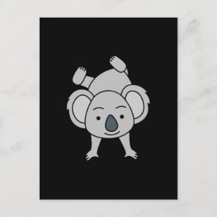 Schattig babykoala met een glimlach die een handst briefkaart