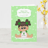 Schattig babymeisje, baby's eerste St. Patrick's D Kaart (Gele Bloem)