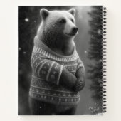 Schattig Beer met een Cozy Sweater Notitieboek (Achterkant)
