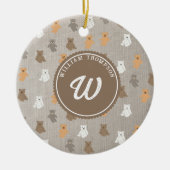 Schattig Beer Patroon Initiaal Monogram Keramisch Ornament (Voorkant)