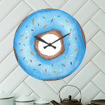Schattig blauw Waterverf donut Grote Klok<br><div class="desc">Deze leuke wandklok is versierd met een waterverf blauwe donut met sprinkles. Het perfecte cadeau voor een donut liefhebber! Originele Waterverf © Michele Davies.</div>