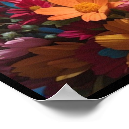 Schattig bloemenmeisje en vrouw gezicht in gat fot poster (Hoek)