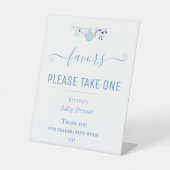 Schattig Boy Blue Favors Baby shower Tafelteken Reclamebord Met Voetstuk (Voorkant)