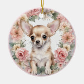 Schattig Chihuahua Puppy Roze Bloemen Kerstmis Keramisch Ornament (Voorkant)