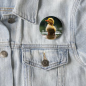 schattig eendje in de regen ronde button 5,7 cm (In situ)