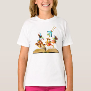 Schattig Frog Fairies op een Fantasy Mushroom Book T-shirt