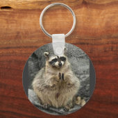 schattig_grappig_dieren_35 RACCOON Praying Sitting Sleutelhanger (Voorkant)