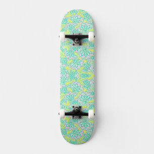 Schattig groen geel bloempatroon persoonlijk skateboard