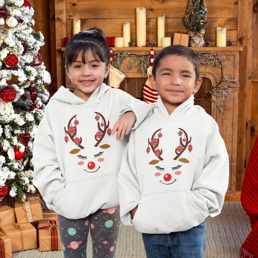 Schattig Hertengezicht met Ornamenten op Antlers K