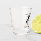Schattig Horned Puffin Standing Cartoon Shot Glass Shot Glas (Links)