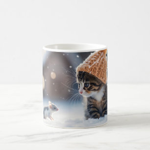 Schattig katje en muis samen in de sneeuw koffiemok