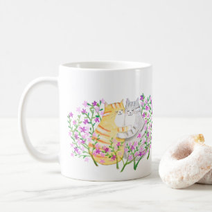 Schattig kattenkoppel knuffelen in bloemen Kat Lie Koffiemok