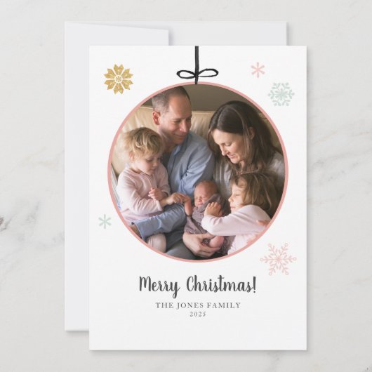 Schattig Kerstmis Kleine Kerstbal Foto Geboorte Aankondiging (Achterkant)