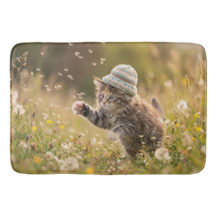 Schattig Kitten met een Hoed die Speelt met Paarde Badmat