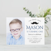 Schattig klein Man snor eerste verjaardagsfeestje Kaart (Staand voorkant)