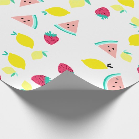 schattig kleurrijk zomerfruit cadeaupapier (Hoek)
