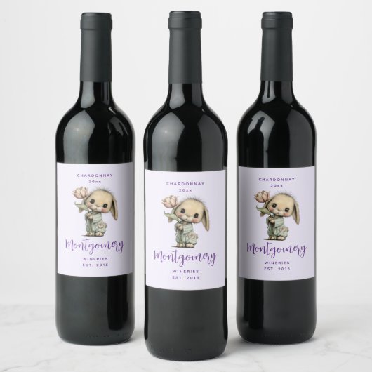 Schattig Konijn dat Wijn maakt met een Tulp Etiket (Flessen)