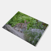 Schattig konijn in de tuin deurmat (Schuin)